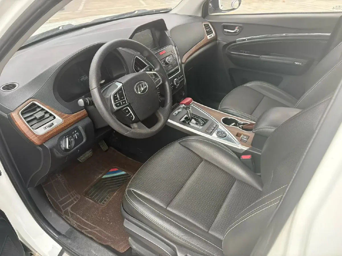 2017 LiFan X80 2.0T 192HP L4 6AT,autocango,china used car exporter,china ev exporter,chinese used car exporter,chinese used ev exporter