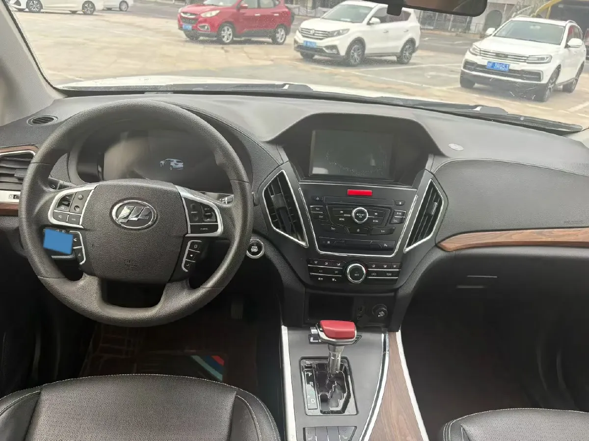 2017 LiFan X80 2.0T 192HP L4 6AT,autocango,china used car exporter,china ev exporter,chinese used car exporter,chinese used ev exporter