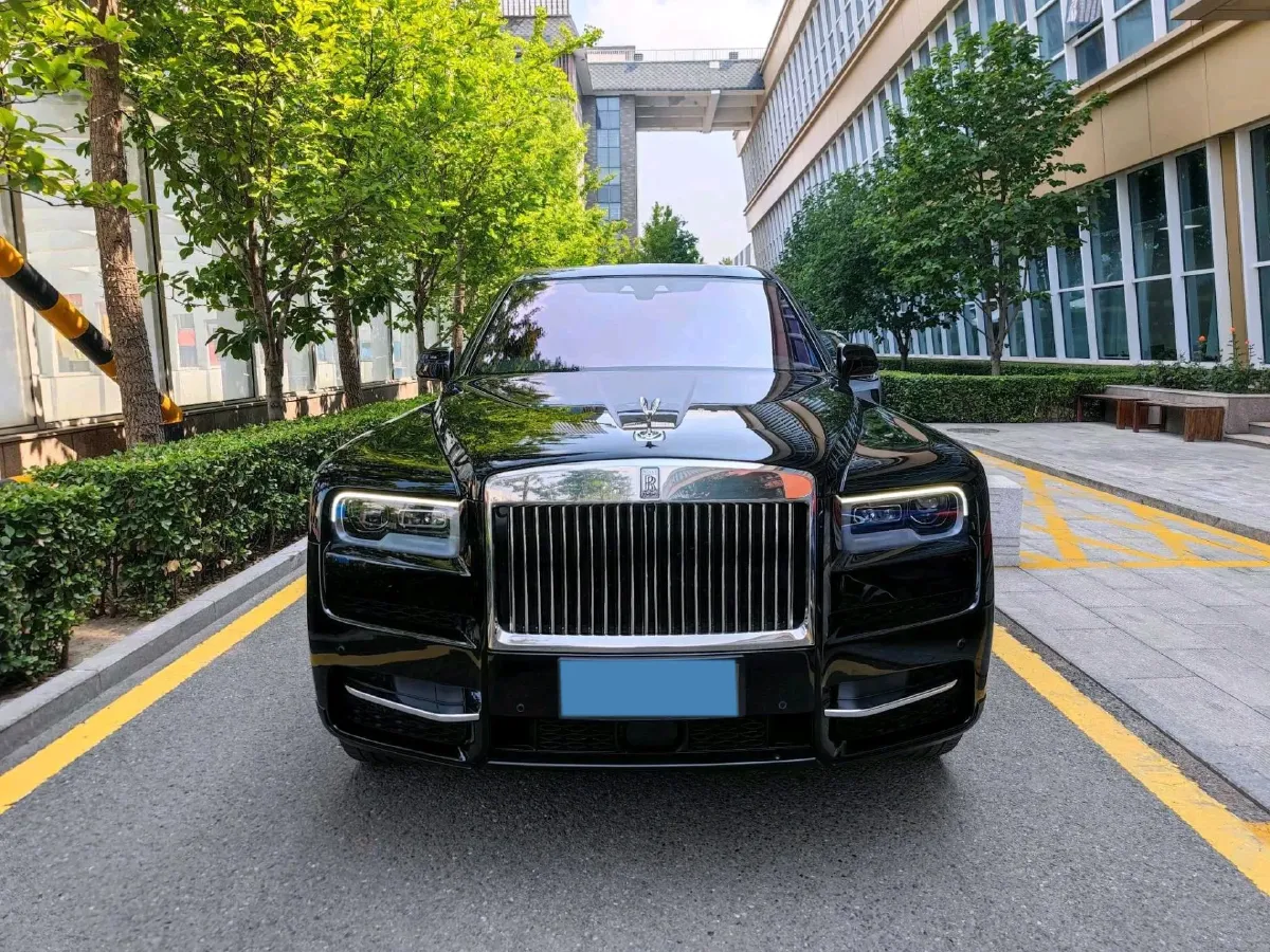 2018 Rolls-Royce Cullinan 6.7T 571HP V12 8AT,autocango,china used car exporter,china ev exporter,chinese used car exporter,chinese used ev exporter