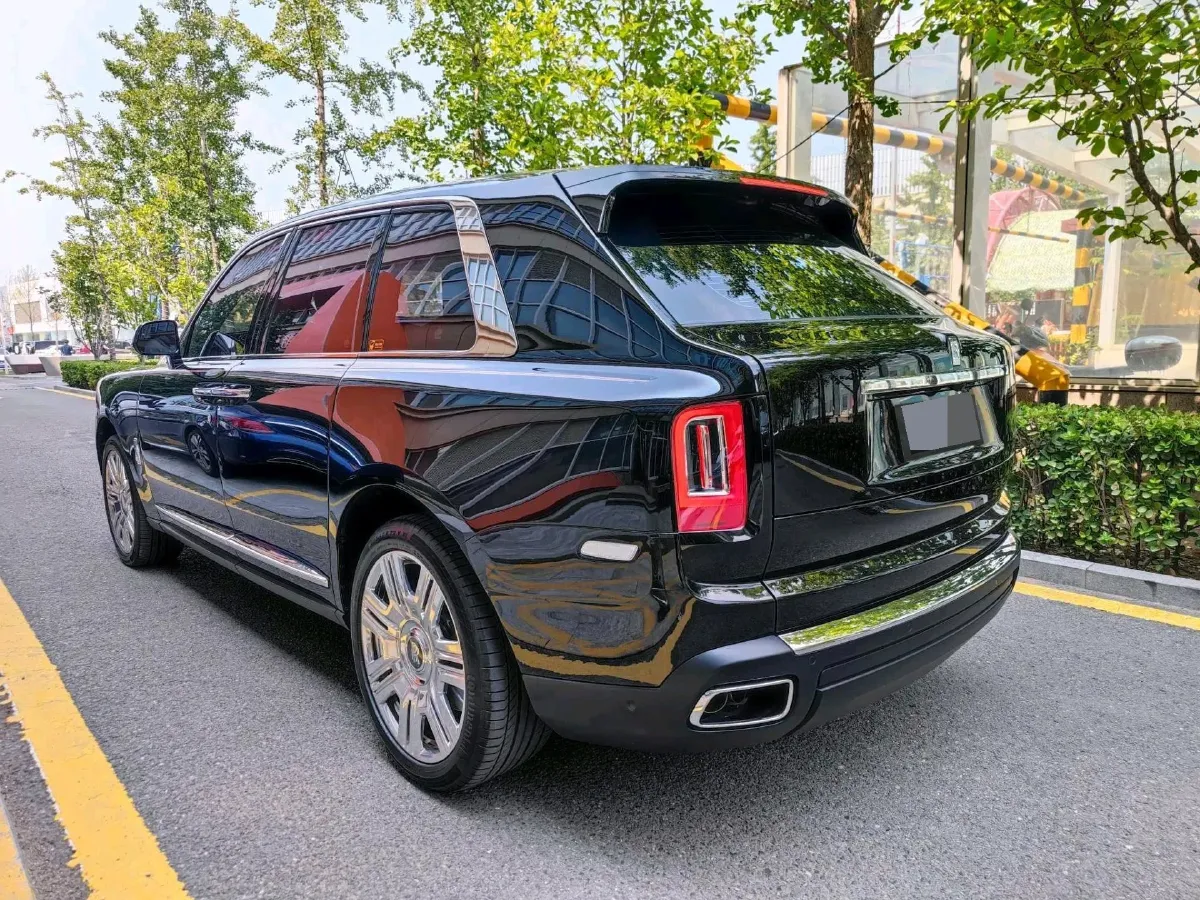2018 Rolls-Royce Cullinan 6.7T 571HP V12 8AT,autocango,china used car exporter,china ev exporter,chinese used car exporter,chinese used ev exporter