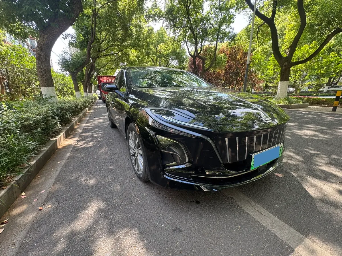 2024 HongQi E-QM5 BEV 60KWH,autocango,china used car exporter,china ev exporter,chinese used car exporter,chinese used ev exporter