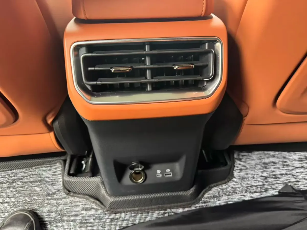 2024 Neta L 1.5L 91HP L4 REEV 40KWH,autocango,china used car exporter,china ev exporter,chinese used car exporter,chinese used ev exporter