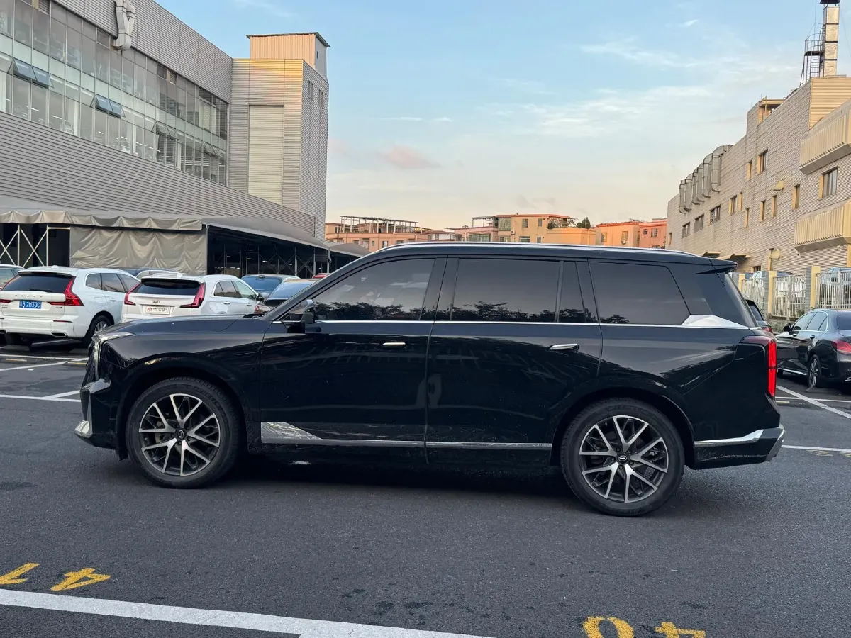 2022 GAC Trumpchi GS8 2.0T 190HP L4 E-CVT Hybrid,autocango,china used car exporter,china ev exporter,chinese used car exporter,chinese used ev exporter