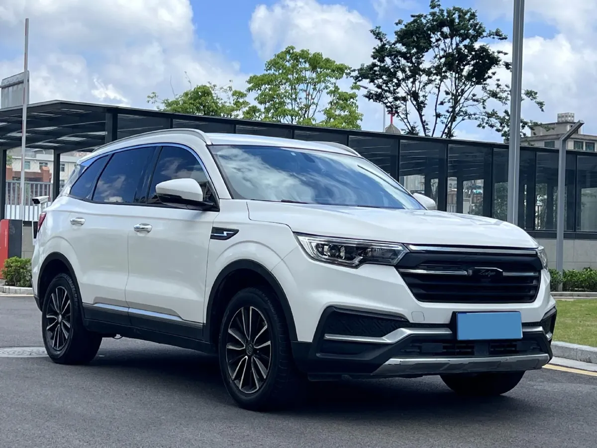2018 Zotye T500 1.5T 156HP L4 5MT,autocango,china used car exporter,china ev exporter,chinese used car exporter,chinese used ev exporter
