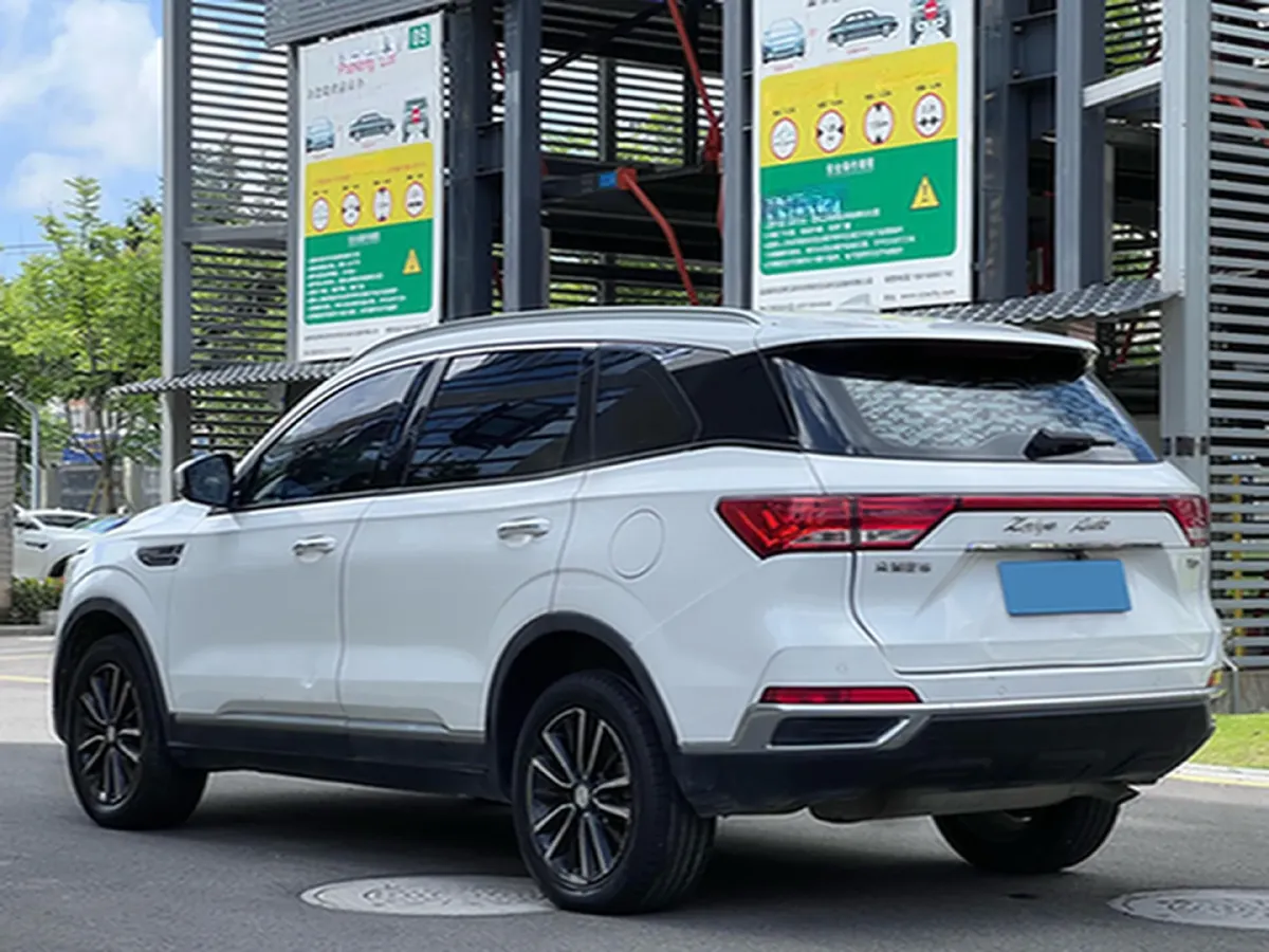 2018 Zotye T500 1.5T 156HP L4 5MT,autocango,china used car exporter,china ev exporter,chinese used car exporter,chinese used ev exporter