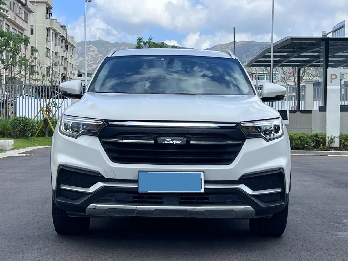 2018 Zotye T500 1.5T 156HP L4 5MT,autocango,china used car exporter,china ev exporter,chinese used car exporter,chinese used ev exporter
