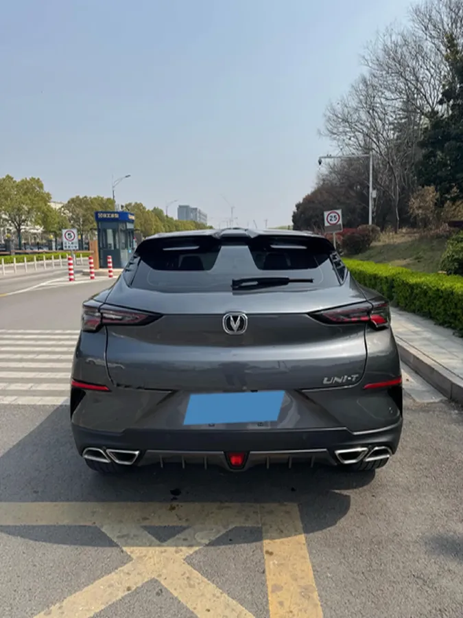 2021 ChangAn UNI-T 1.5T 180HP L4 7DCT,autocango,china used car exporter,china ev exporter,chinese used car exporter,chinese used ev exporter