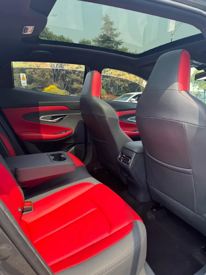 2021 ChangAn UNI-T 1.5T 180HP L4 7DCT,autocango,china used car exporter,china ev exporter,chinese used car exporter,chinese used ev exporter