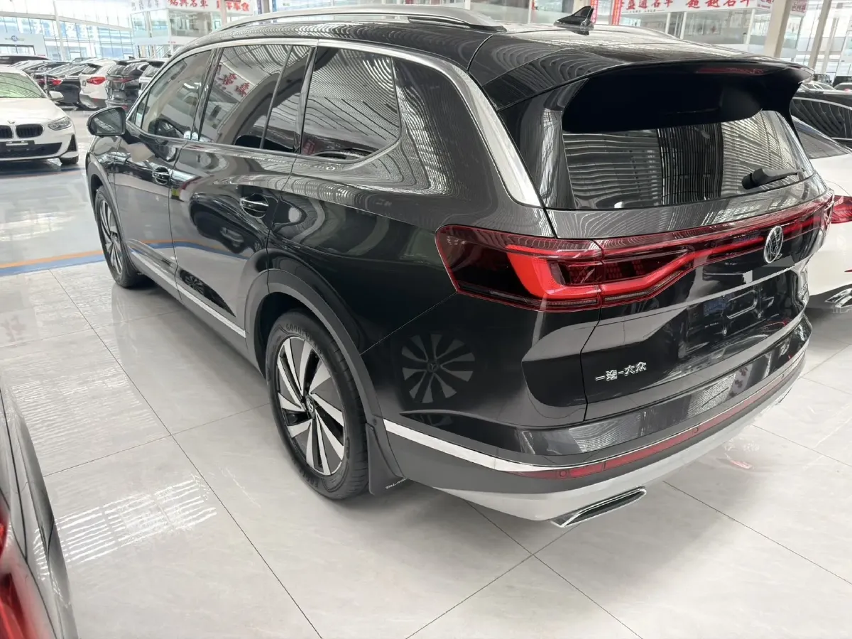 2022 Volkswagen Talagon 2.0T 220HP L4 7DCT,autocango,china used car exporter,china ev exporter,chinese used car exporter,chinese used ev exporter