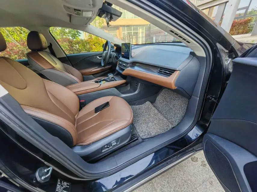 2022 HongQi E-QM5 BEV 56KWH,autocango,china used car exporter,china ev exporter,chinese used car exporter,chinese used ev exporter