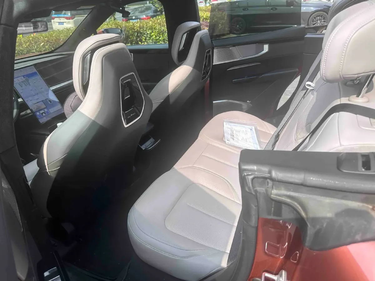 2023 HiPhi Y BEV 76.6KWH,autocango,china used car exporter,china ev exporter,chinese used car exporter,chinese used ev exporter