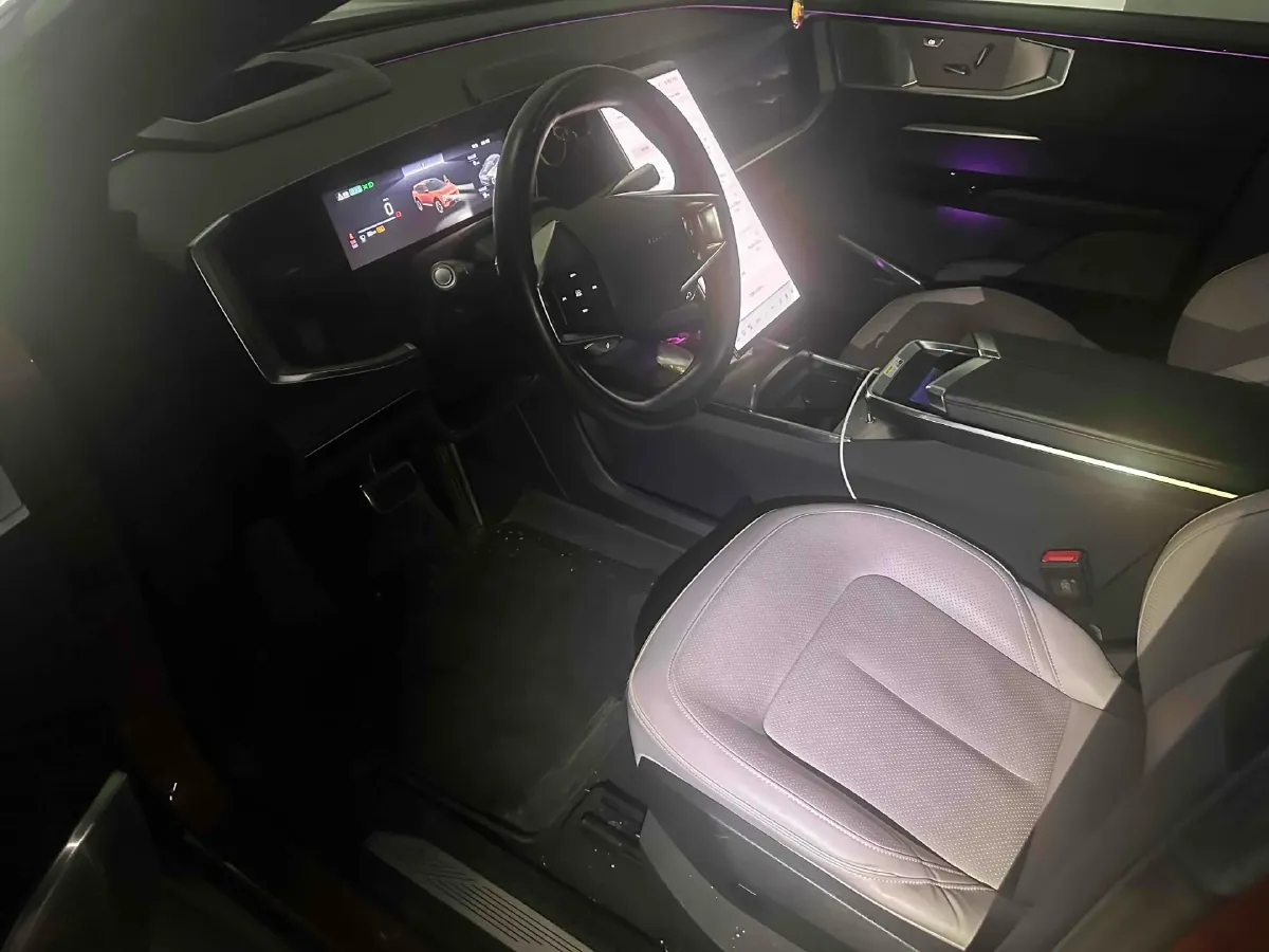 2023 HiPhi Y BEV 76.6KWH,autocango,china used car exporter,china ev exporter,chinese used car exporter,chinese used ev exporter
