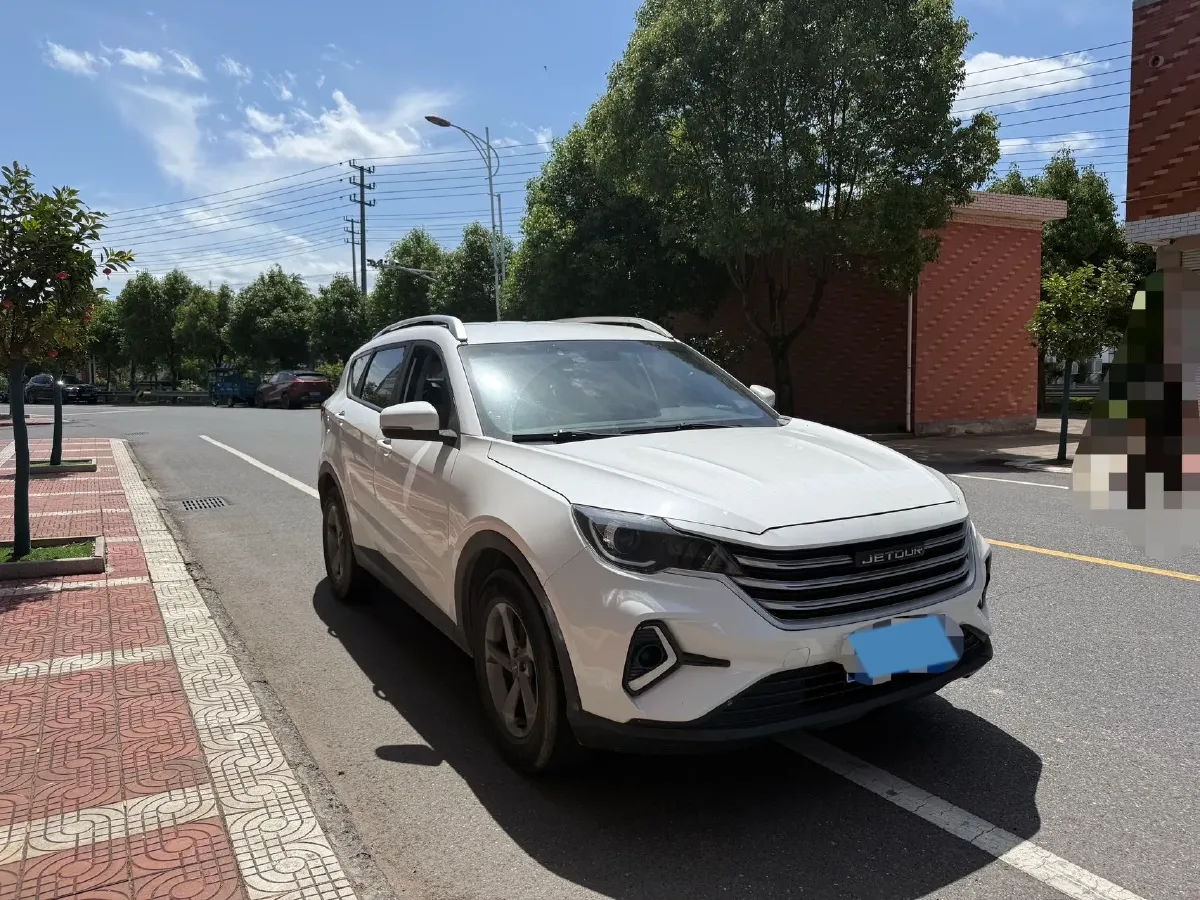 2021 Jetour X70M 1.5T 156HP L4 6DCT,autocango,china used car exporter,china ev exporter,chinese used car exporter,chinese used ev exporter