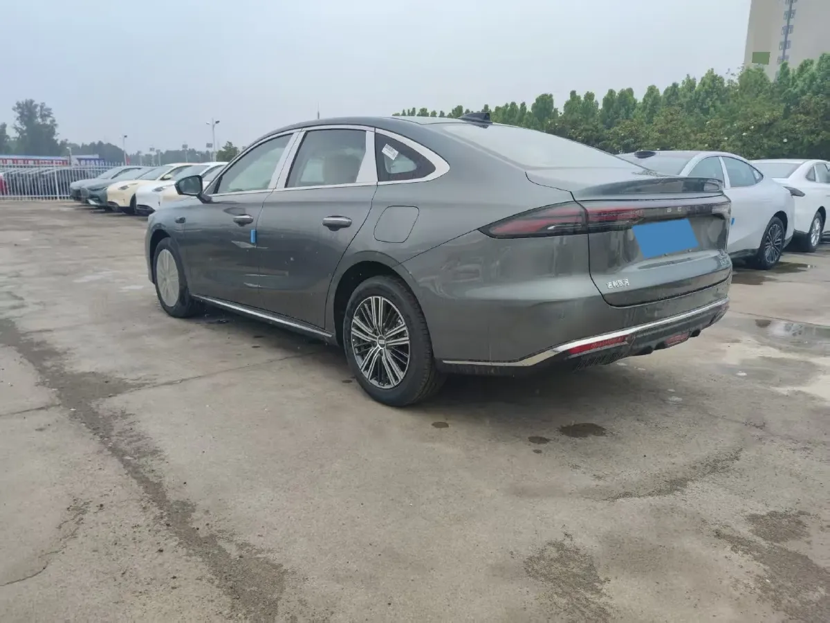 2025 Geely Galaxy A7 1.5L 112HP L4 1DHT PHEV,autocango,china used car exporter,china ev exporter,chinese used car exporter,chinese used ev exporter