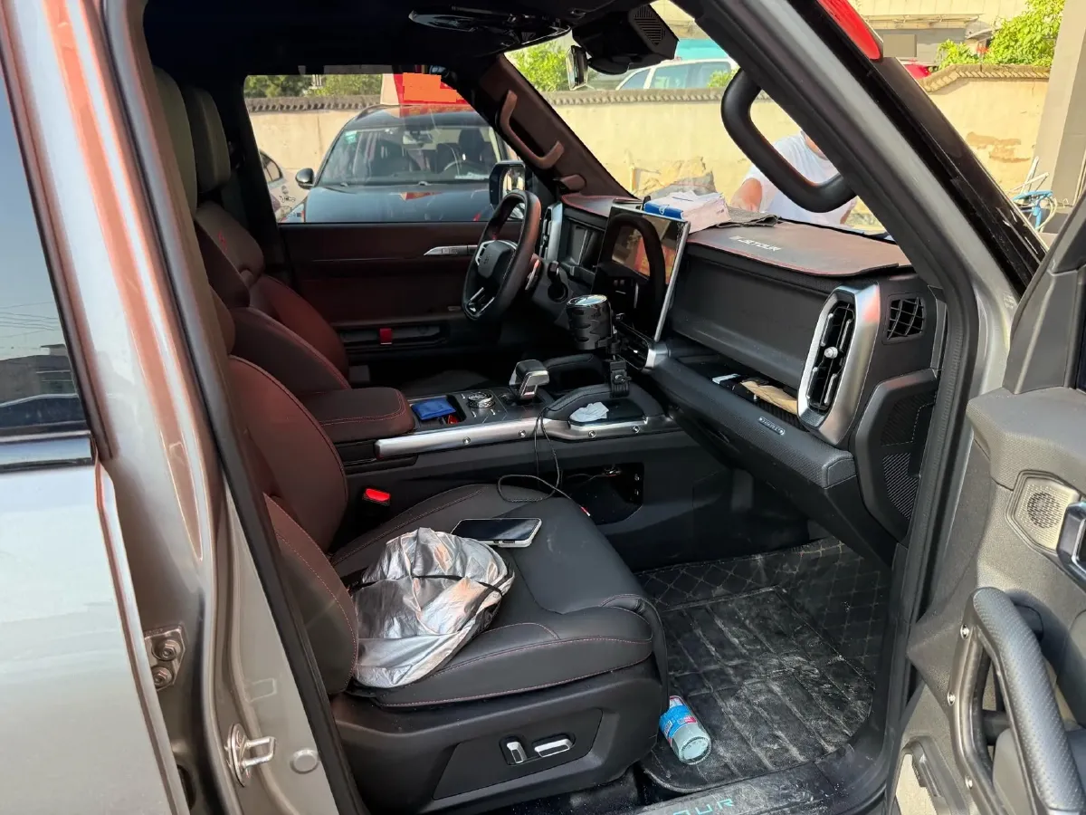 2023 Jetour Traveller 2.0T 254HP L4 7DCT,autocango,china used car exporter,china ev exporter,chinese used car exporter,chinese used ev exporter
