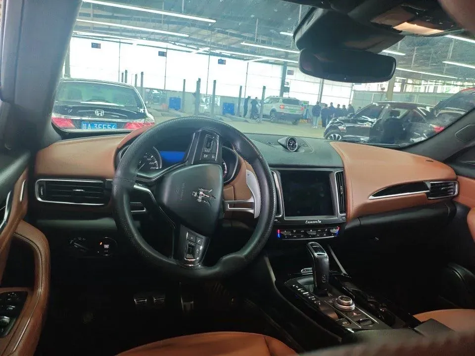 2019 Maserati Levante 3.0T 350HP V6 8AT,autocango,china used car exporter,china ev exporter,chinese used car exporter,chinese used ev exporter