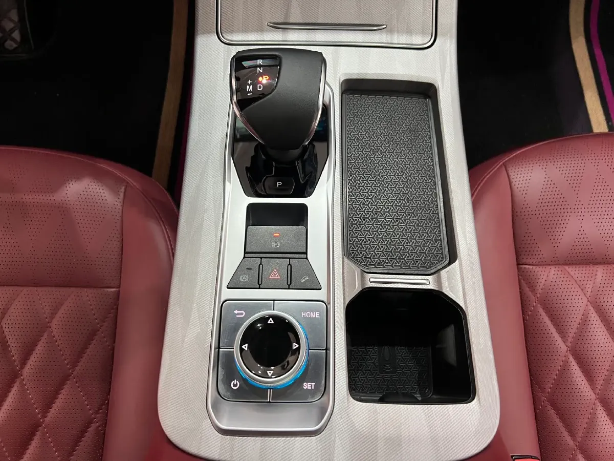 2023 Jetour X70 Plus 1.5T 156HP L4 6DCT,autocango,china used car exporter,china ev exporter,chinese used car exporter,chinese used ev exporter