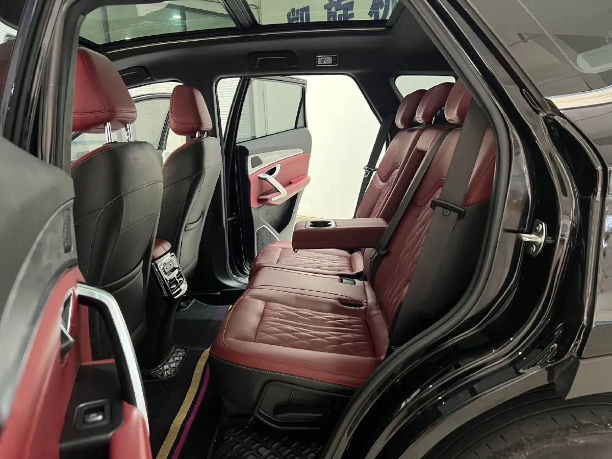 2023 Jetour X70 Plus 1.5T 156HP L4 6DCT,autocango,china used car exporter,china ev exporter,chinese used car exporter,chinese used ev exporter