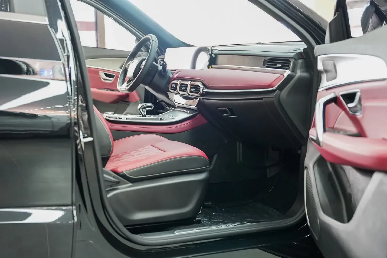 2025 Jetour X70 Plus 1.5T 156HP L4 6DCT,autocango,china used car exporter,china ev exporter,chinese used car exporter,chinese used ev exporter