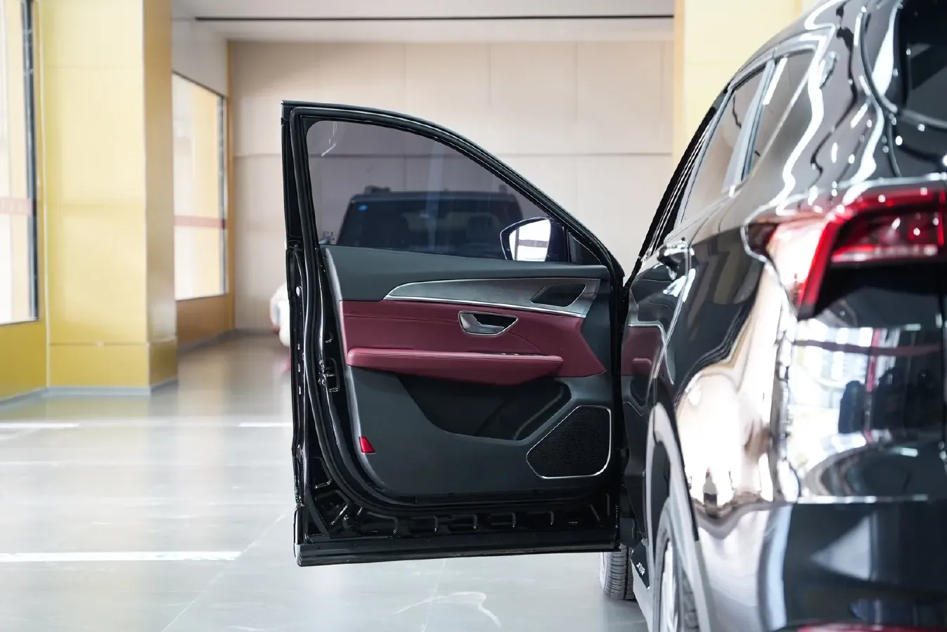 2025 Jetour X70 Plus 1.5T 156HP L4 6DCT,autocango,china used car exporter,china ev exporter,chinese used car exporter,chinese used ev exporter