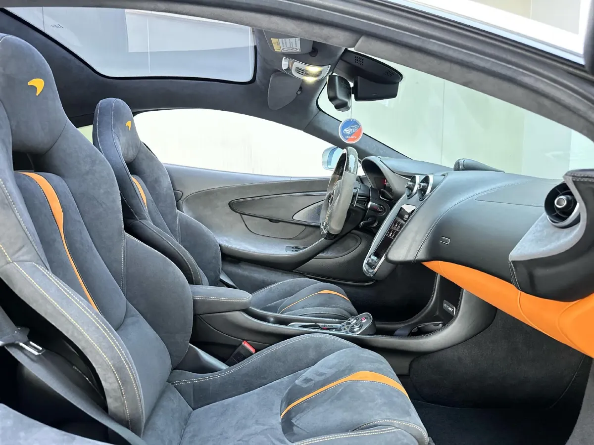 2016 McLaren 570 3.8T 570HP V8 7DCT,autocango,china used car exporter,china ev exporter,chinese used car exporter,chinese used ev exporter