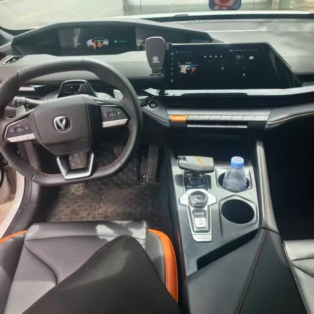 2023 ChangAn UNI-V 1.5T 188HP L4 7DCT,autocango,china used car exporter,china ev exporter,chinese used car exporter,chinese used ev exporter