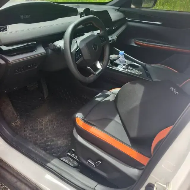 2023 ChangAn UNI-V 1.5T 188HP L4 7DCT,autocango,china used car exporter,china ev exporter,chinese used car exporter,chinese used ev exporter