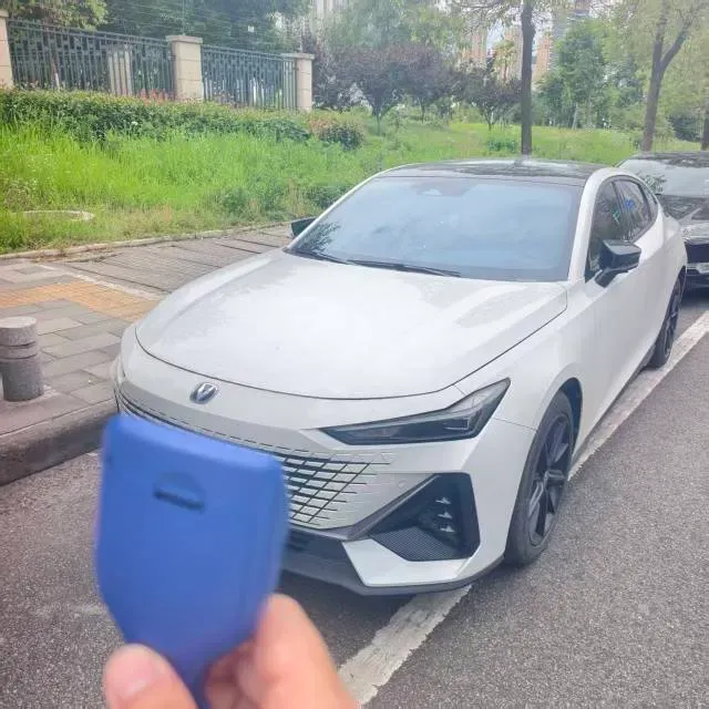 2023 ChangAn UNI-V 1.5T 188HP L4 7DCT,autocango,china used car exporter,china ev exporter,chinese used car exporter,chinese used ev exporter