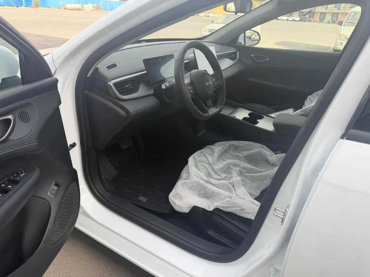 2026 BYD Seal05 DM-i 1.5L 101HP L4 E-CVT PHEV,autocango,china used car exporter,china ev exporter,chinese used car exporter,chinese used ev exporter