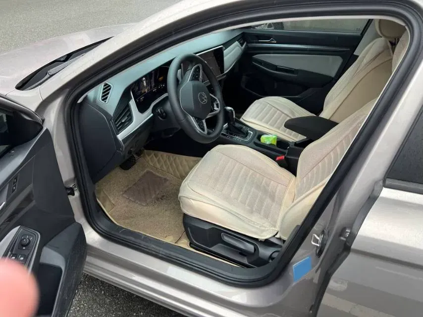 2023 Volkswagen Bora 1.2T 116HP L4 7DCT,autocango,china used car exporter,china ev exporter,chinese used car exporter,chinese used ev exporter