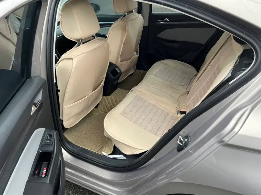 2023 Volkswagen Bora 1.2T 116HP L4 7DCT,autocango,china used car exporter,china ev exporter,chinese used car exporter,chinese used ev exporter