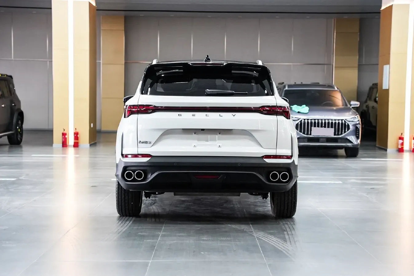 2025 Geely Coolray 1.5T 181HP L4 7DCT,autocango,china used car exporter,china ev exporter,chinese used car exporter,chinese used ev exporter