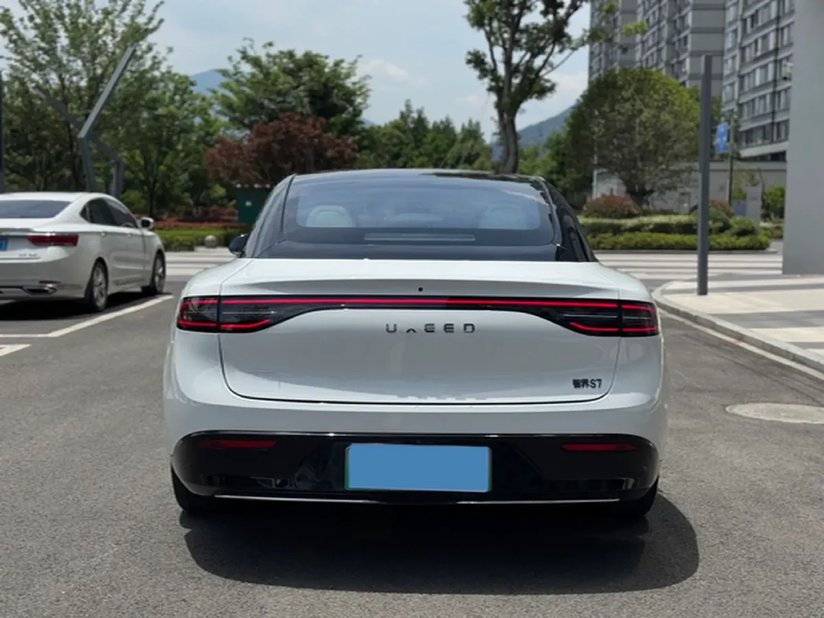 2024 Luxeed S7 BEV 82KWH,autocango,china used car exporter,china ev exporter,chinese used car exporter,chinese used ev exporter