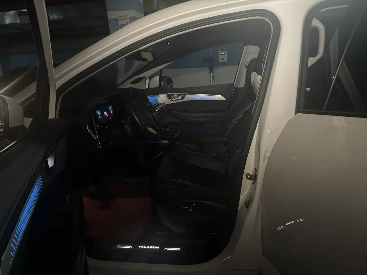 2022 Volkswagen Talagon 2.0T 220HP L4 7DCT,autocango,china used car exporter,china ev exporter,chinese used car exporter,chinese used ev exporter