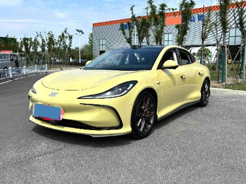 2024 IM L6 BEV 75KWH,autocango,china used car exporter,china ev exporter,chinese used car exporter,chinese used ev exporter