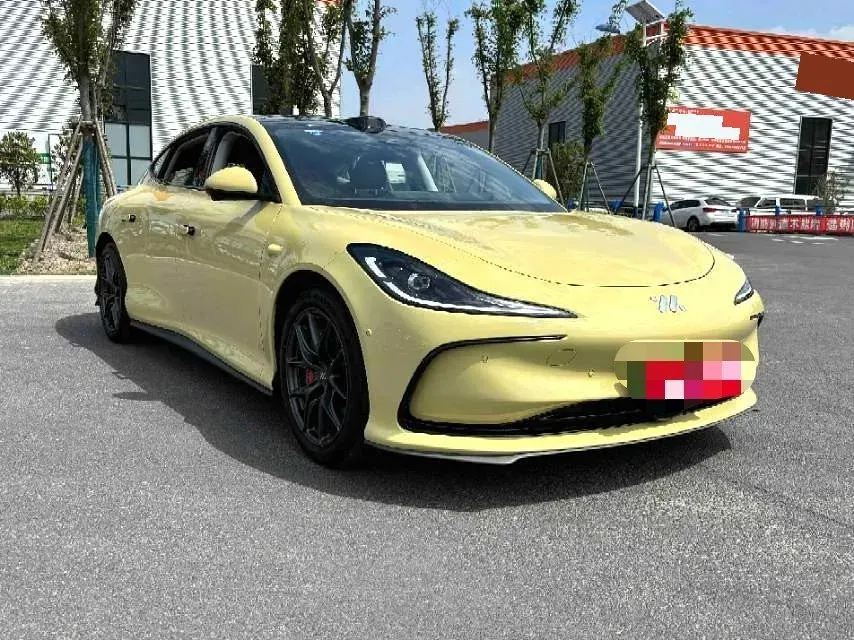 2024 IM L6 BEV 75KWH,autocango,china used car exporter,china ev exporter,chinese used car exporter,chinese used ev exporter