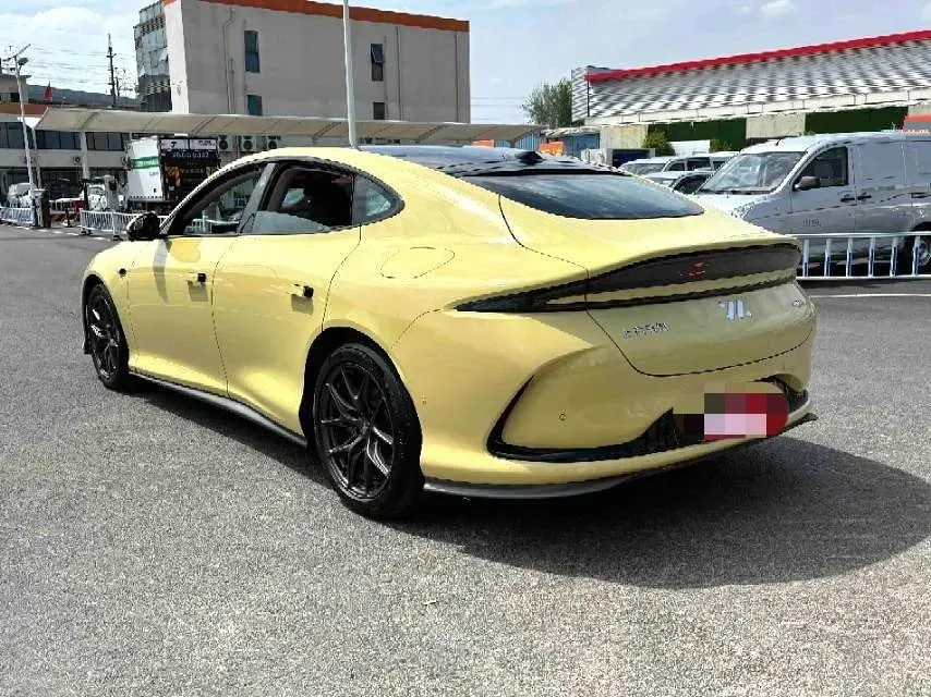 2024 IM L6 BEV 75KWH,autocango,china used car exporter,china ev exporter,chinese used car exporter,chinese used ev exporter