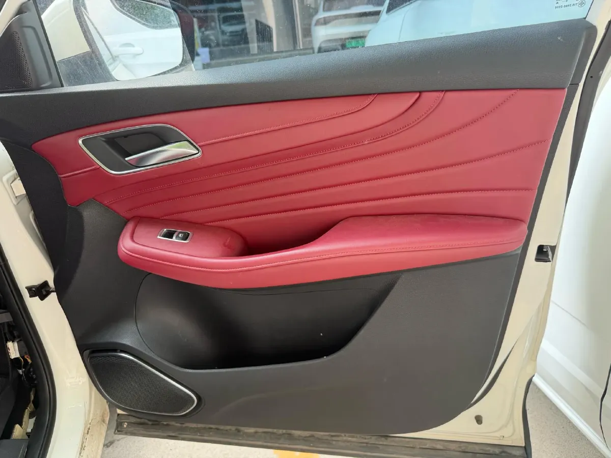 2018 MG HS 2.0T 231HP L4 6DCT,autocango,china used car exporter,china ev exporter,chinese used car exporter,chinese used ev exporter