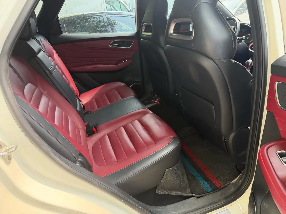 2018 MG HS 2.0T 231HP L4 6DCT,autocango,china used car exporter,china ev exporter,chinese used car exporter,chinese used ev exporter