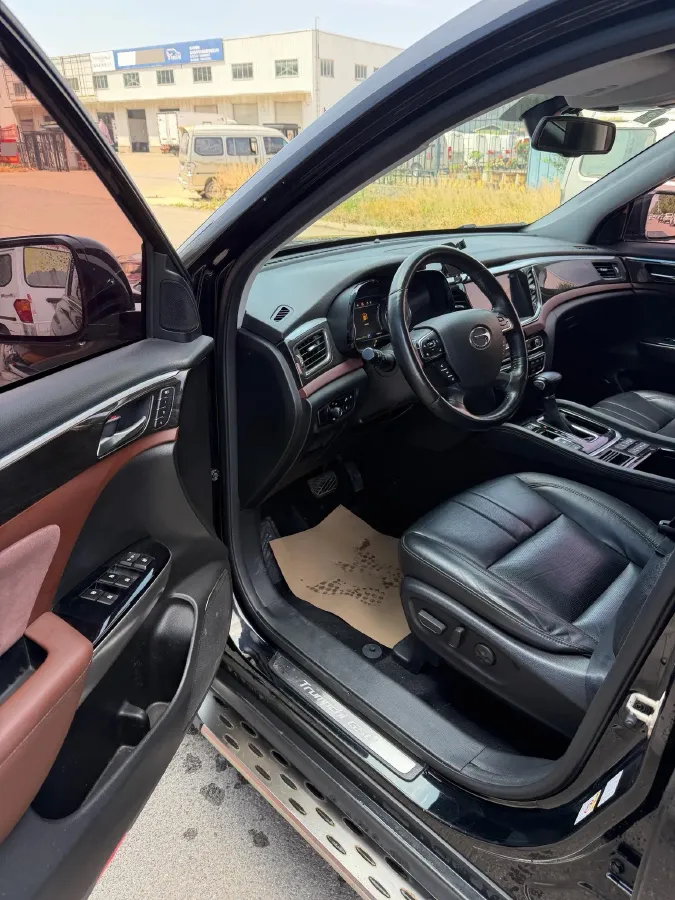2017 GAC Trumpchi GS8 2.0T 201HP L4 6AT,autocango,china used car exporter,china ev exporter,chinese used car exporter,chinese used ev exporter