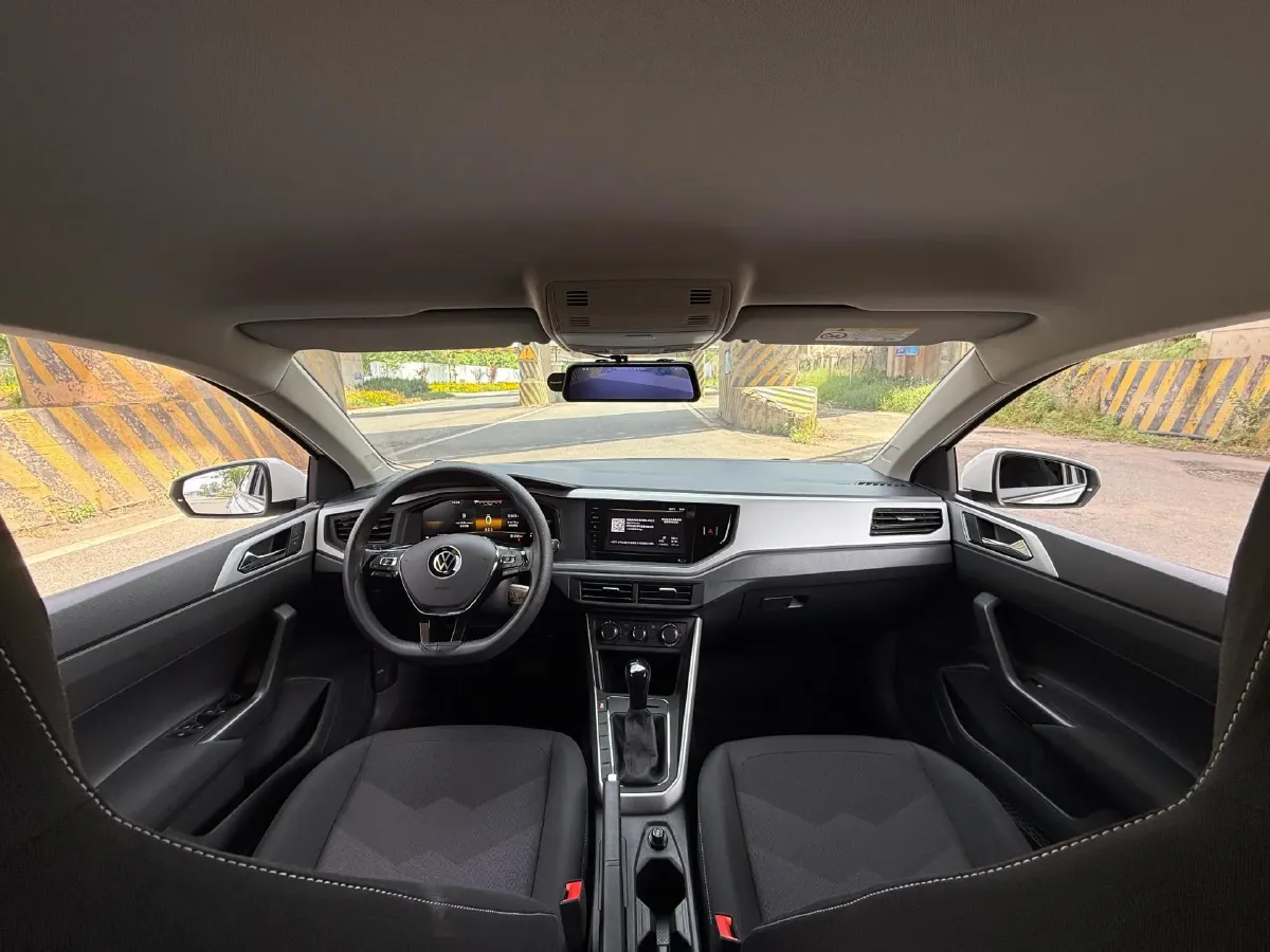 2023 Volkswagen Polo 1.5L 113HP L4 6AT,autocango,china used car exporter,china ev exporter,chinese used car exporter,chinese used ev exporter