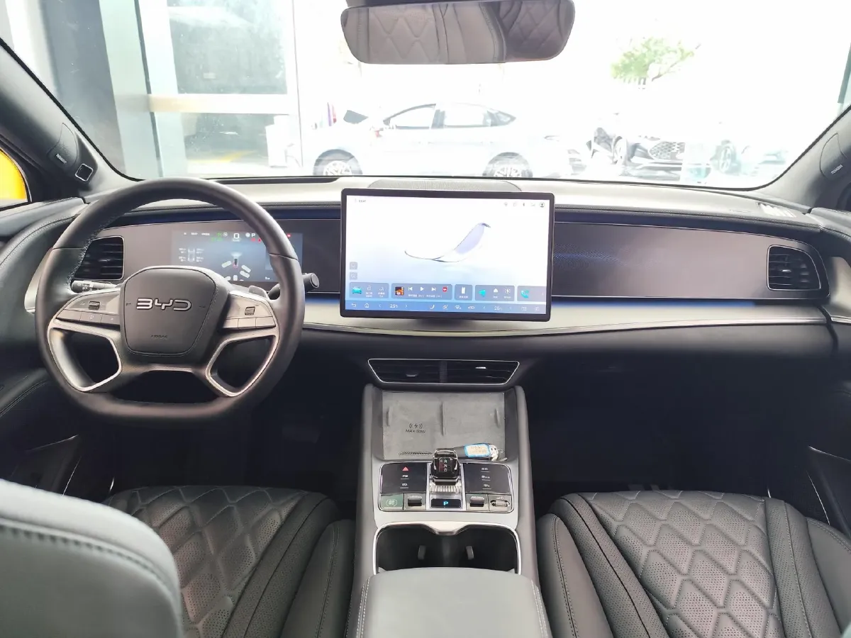 2025 BYD Sea Lion 07 BEV 80.64KWH,autocango,china used car exporter,china ev exporter,chinese used car exporter,chinese used ev exporter
