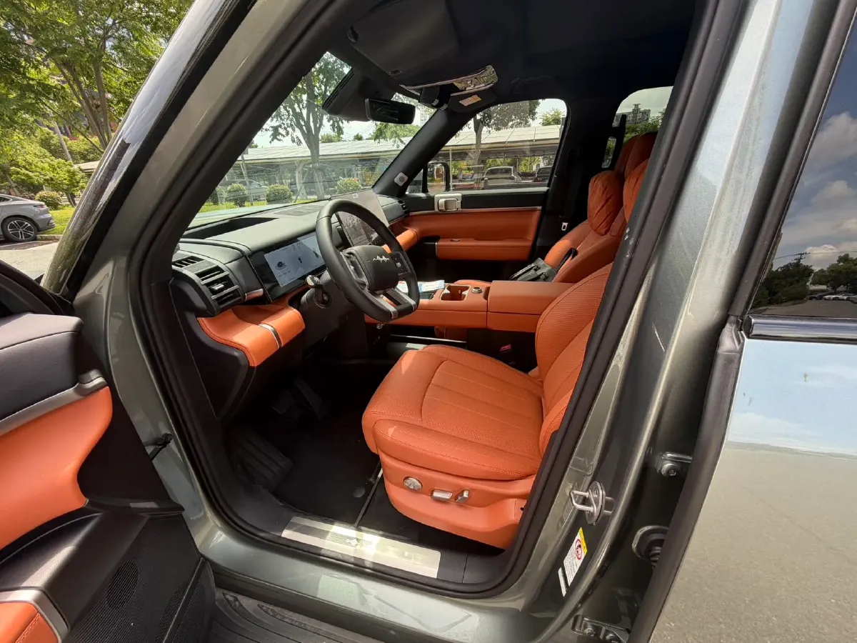 2025 FangChengBao Tai 7 1.5T 156HP L4 E-CVT PHEV,autocango,china used car exporter,china ev exporter,chinese used car exporter,chinese used ev exporter