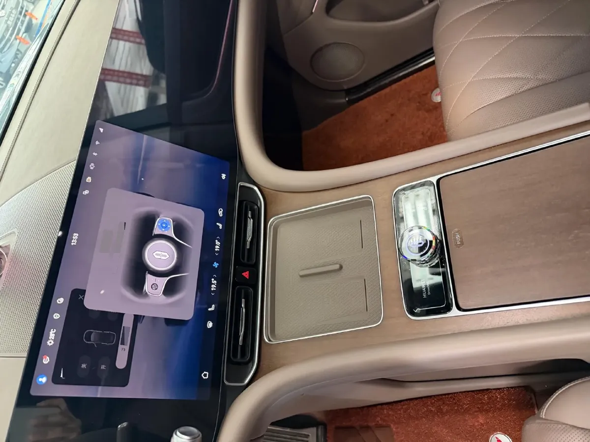 2024 AITO AITO M9 1.5T 152HP L4 REEV 42KWH,autocango,china used car exporter,china ev exporter,chinese used car exporter,chinese used ev exporter