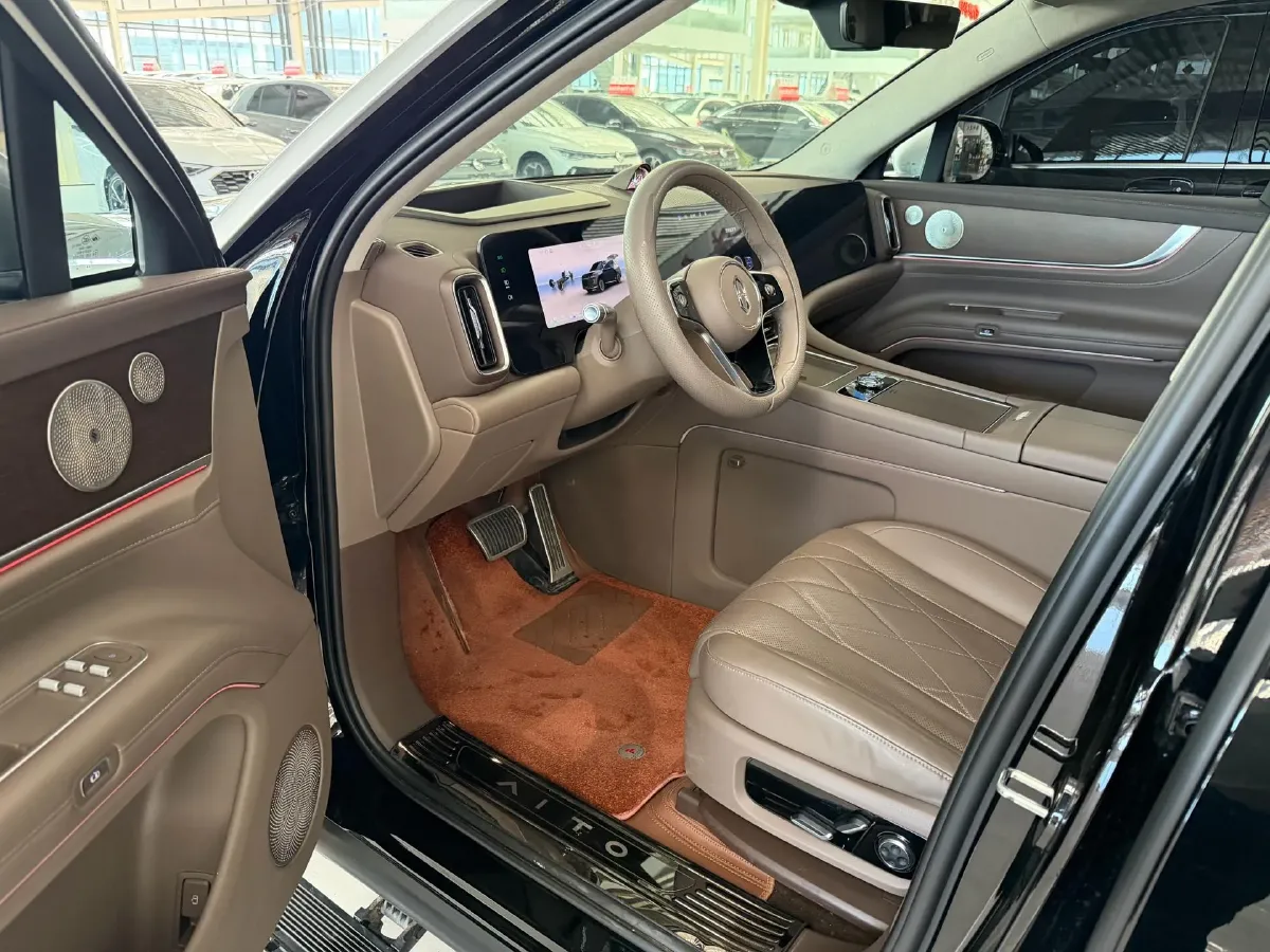2024 AITO AITO M9 1.5T 152HP L4 REEV 42KWH,autocango,china used car exporter,china ev exporter,chinese used car exporter,chinese used ev exporter
