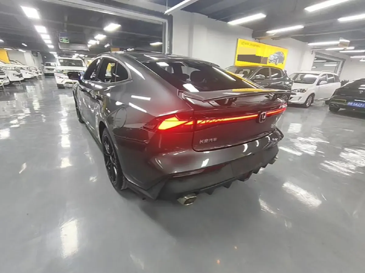 2022 ChangAn UNI-V 1.5T 188HP L4 7DCT,autocango,china used car exporter,china ev exporter,chinese used car exporter,chinese used ev exporter