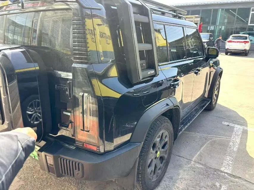 2024 Jetour ShanHai TravellerC-DM 1.5T 156HP L4 3DHT PHEV 43.24KWH,autocango,china used car exporter,china ev exporter,chinese used car exporter,chinese used ev exporter