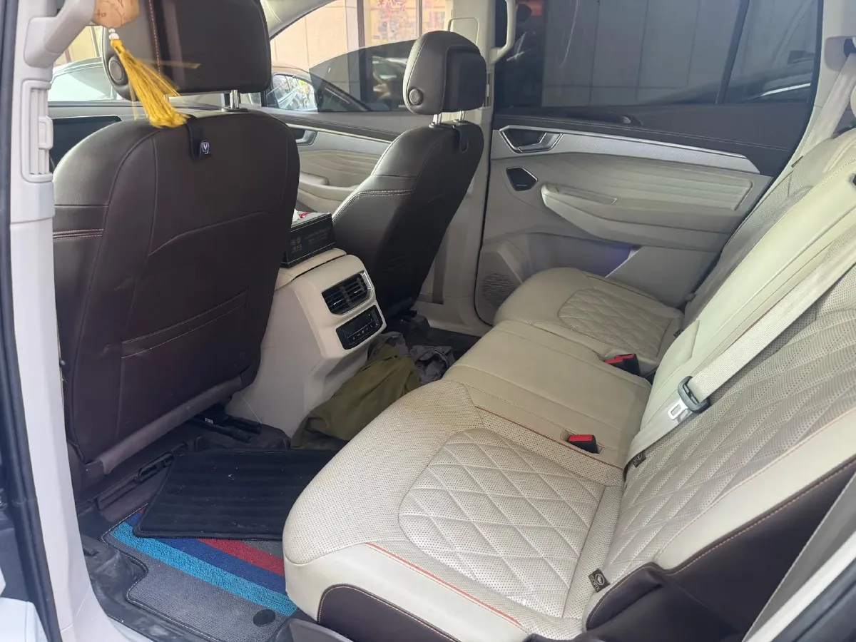 2022 Volkswagen Talagon 2.5T 299HP V6 7DCT,autocango,china used car exporter,china ev exporter,chinese used car exporter,chinese used ev exporter