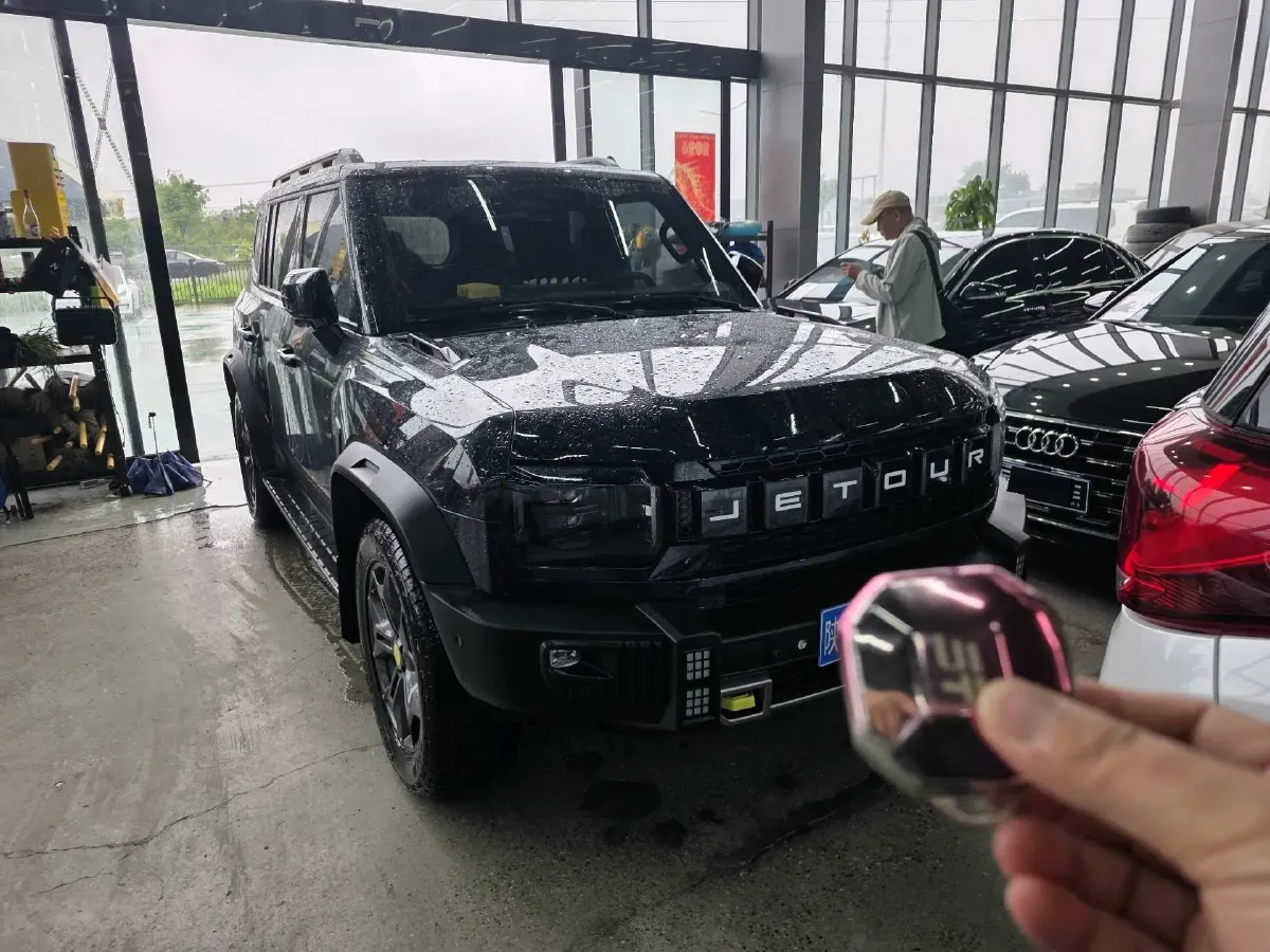 2024 Jetour Traveller 2.0T 254HP L4 7DCT,autocango,china used car exporter,china ev exporter,chinese used car exporter,chinese used ev exporter