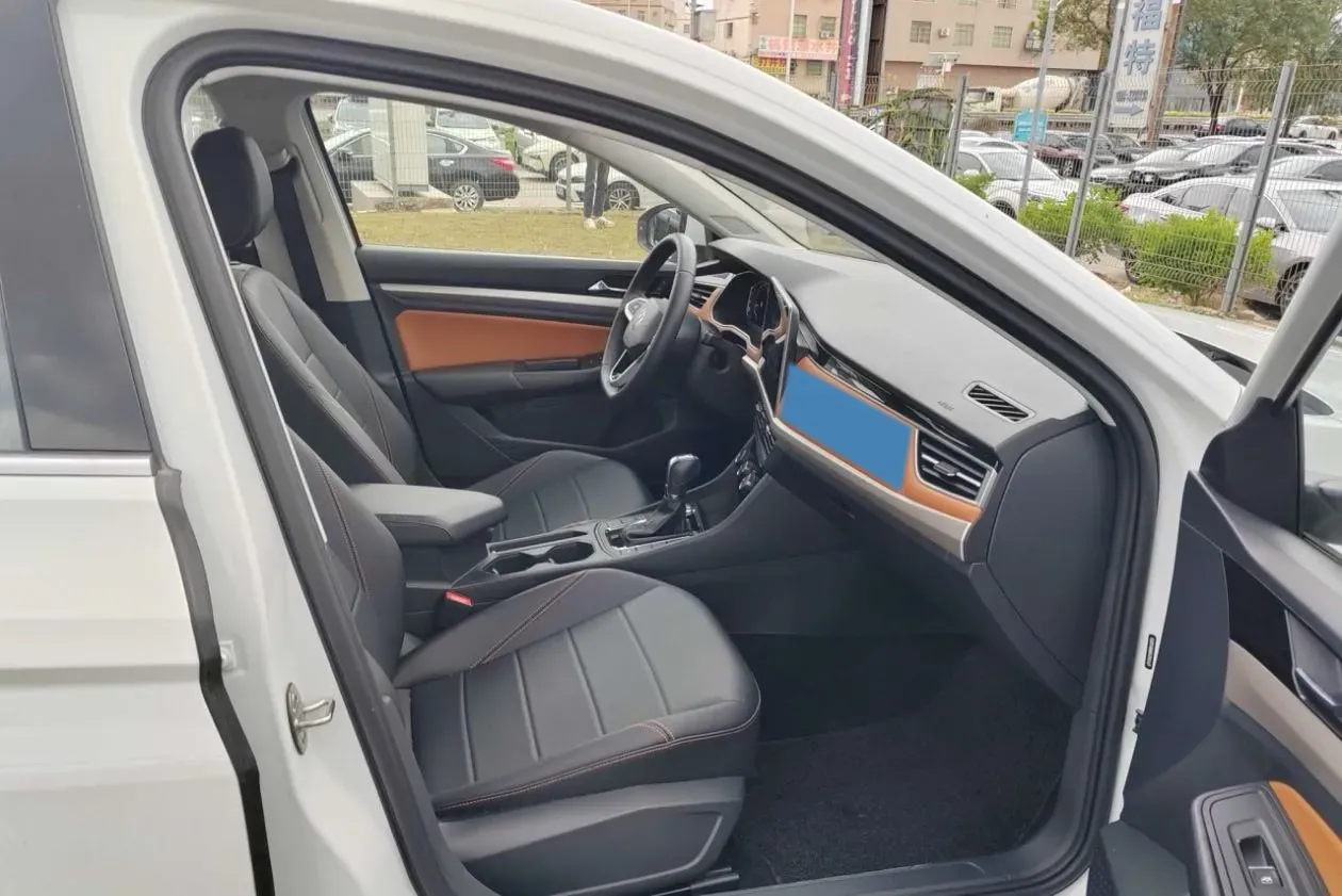 2024 Volkswagen Bora 1.2T 116HP L4 7DCT,autocango,china used car exporter,china ev exporter,chinese used car exporter,chinese used ev exporter
